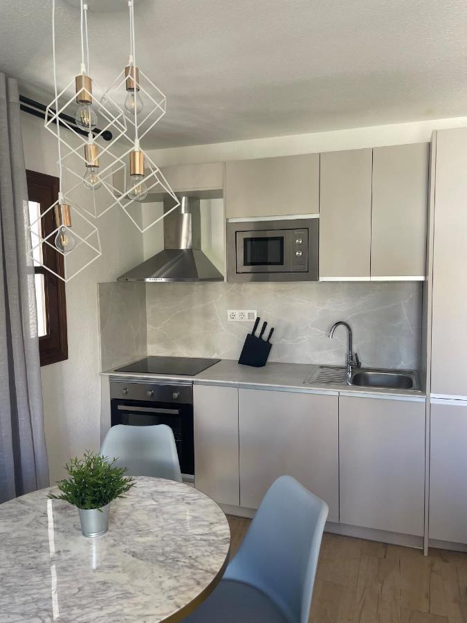 Lovely 1- Bedroom Rental With Pool, Close To The Beach Вера Экстерьер фото